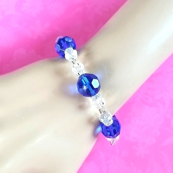 Hand Crafted Vintage Sapphire Crystal Rhinestone Bead Bracelet - Picture 10 of 16